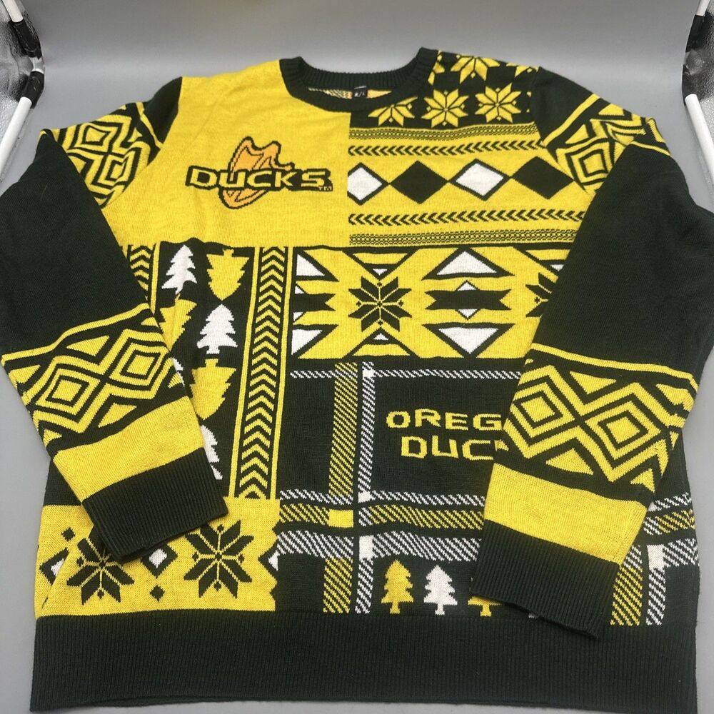 NCAA Oregon Ducks Men’s Busy Block Pullover Ugly Christmas Sweater Sz Large EUC